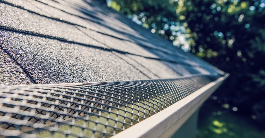 Seamless Gutters vs. Regular Gutters